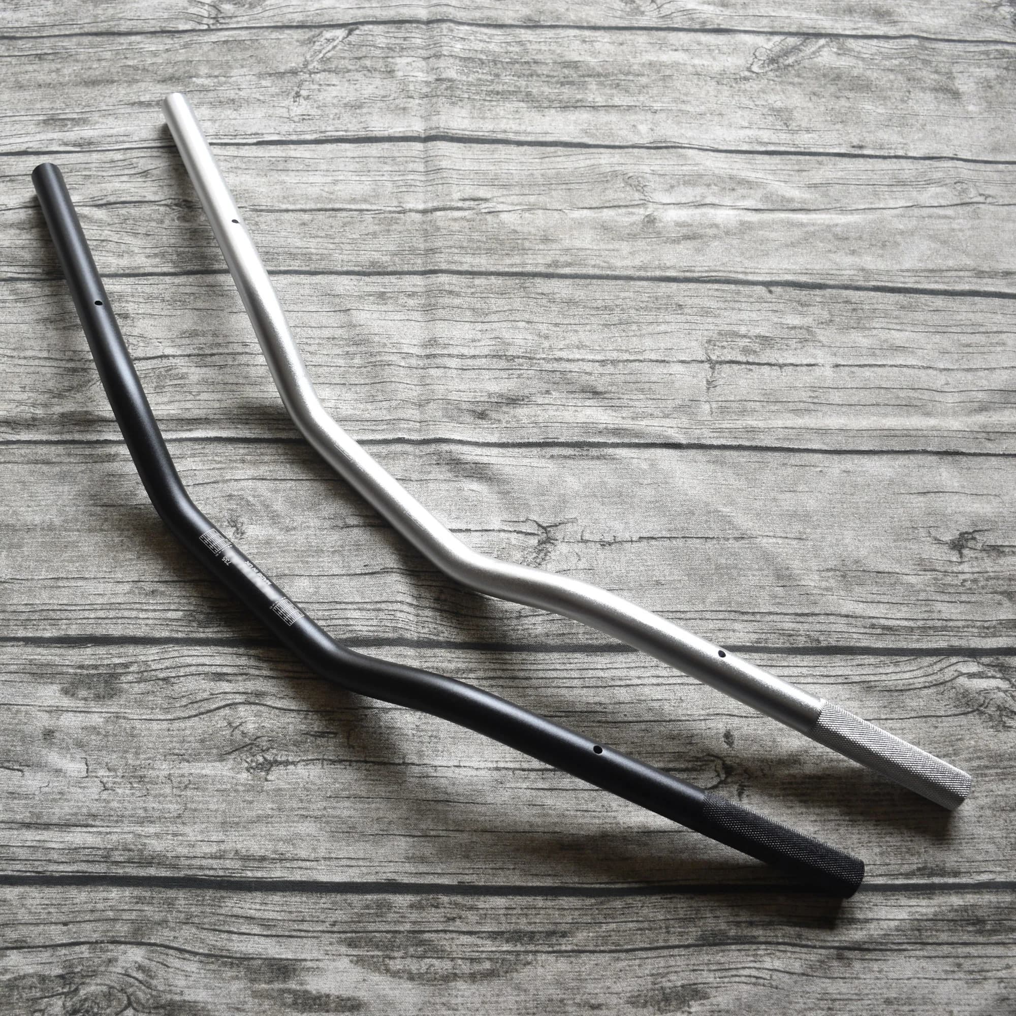 Manillar de motocicleta 22mm 7/8 ''CNC aleación de aluminio arena anodizado manillar barras 735mm para Cafe Racer MT07 MT09 Z800 Z900 Ninja 400