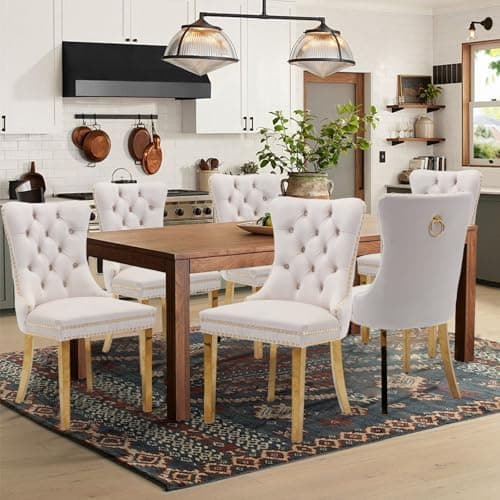 SoarTalent Sillas de Comedor Tapizadas en Terciopelo, Estilo Moderno, Silla de Cocina con Tachuelas y Anilla Metálica, Patas de Madera Doradas, Juego de 6, Beige
